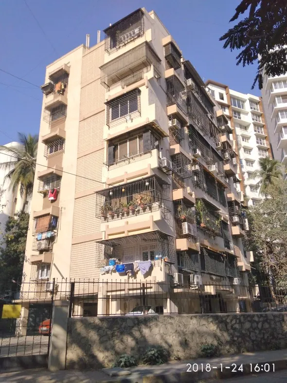 2 BHK Flats on Rent in Palm Crest, Santacruz West