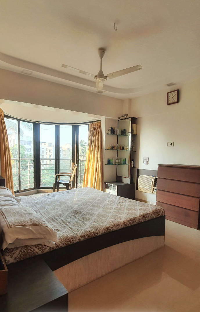 11 - Dev Deep, Santacruz West