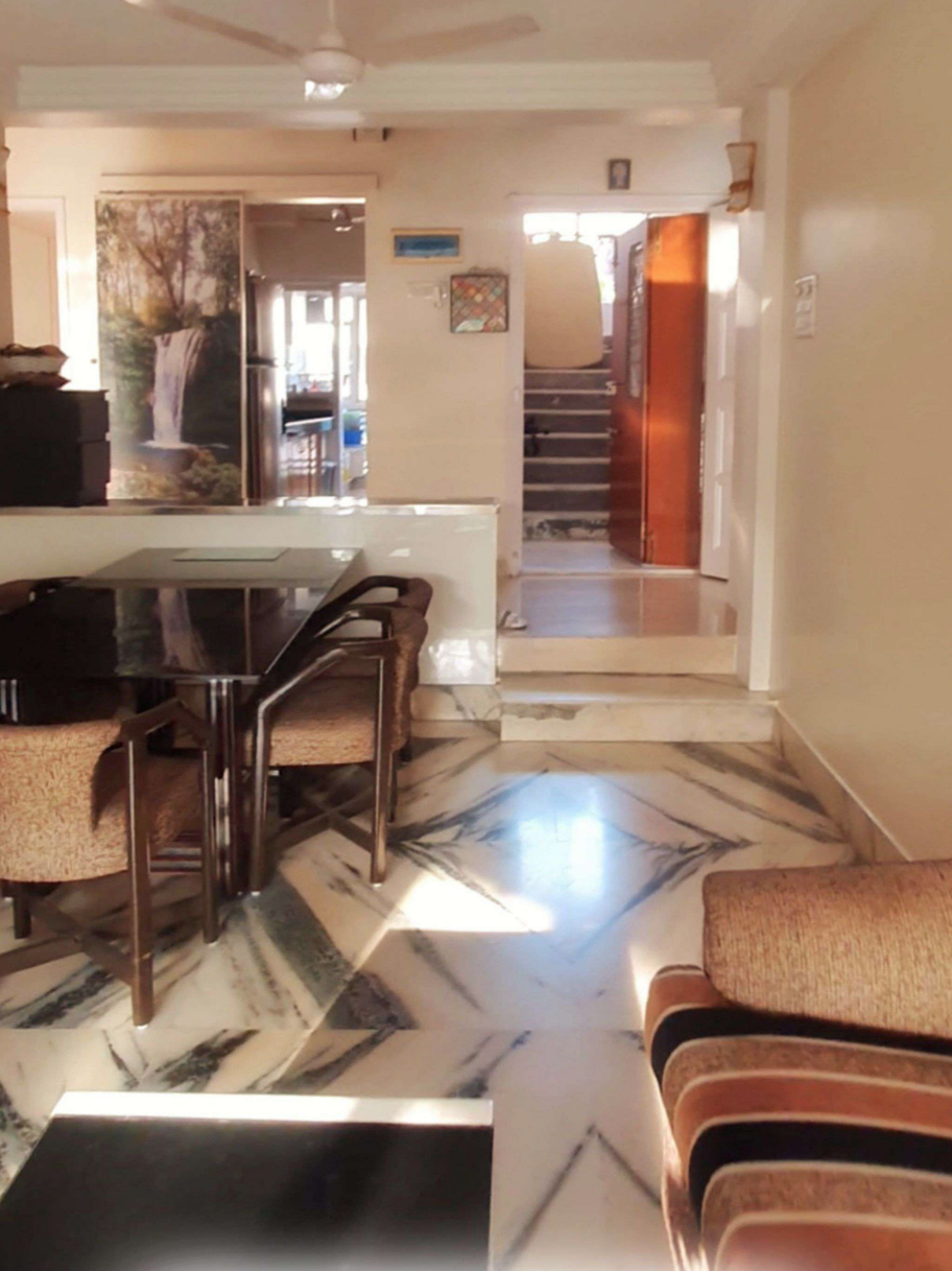 14 - Dev Deep, Santacruz West