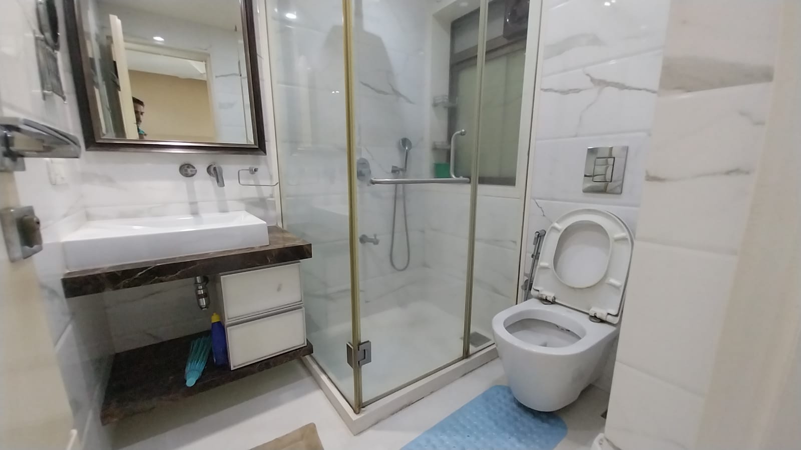 4 - Dev Deep, Santacruz West