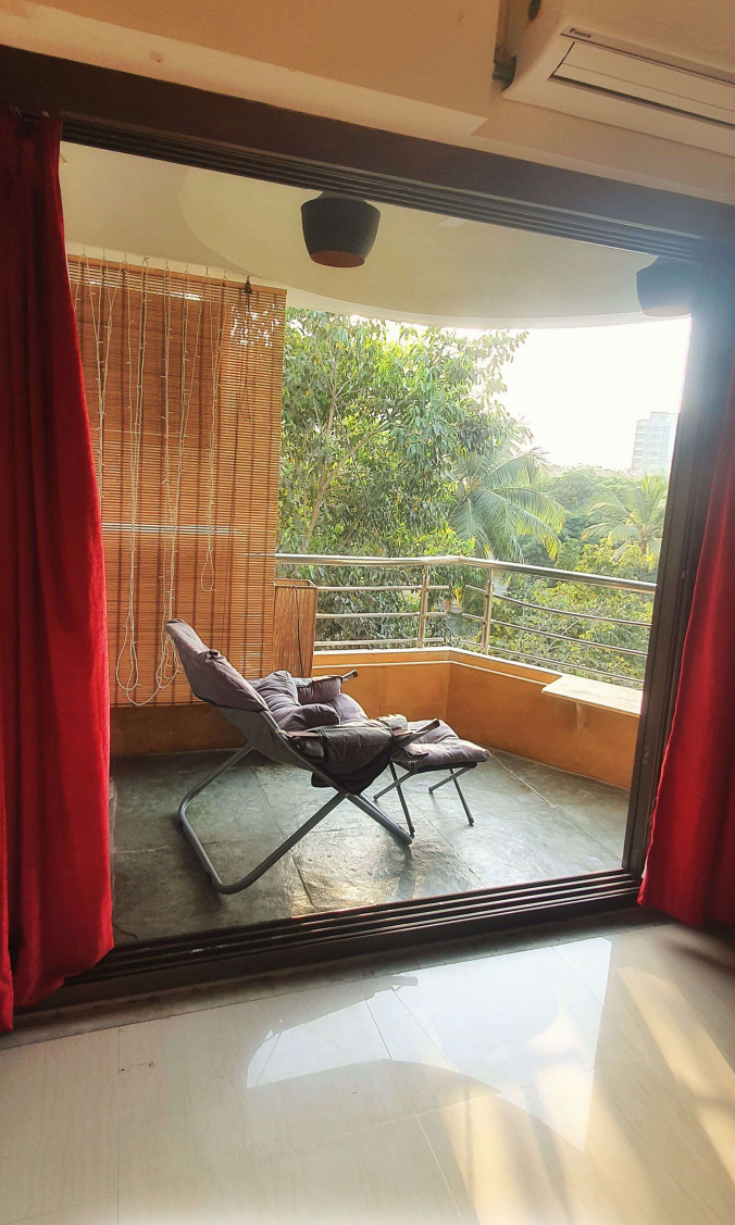 7 - Dev Deep, Santacruz West