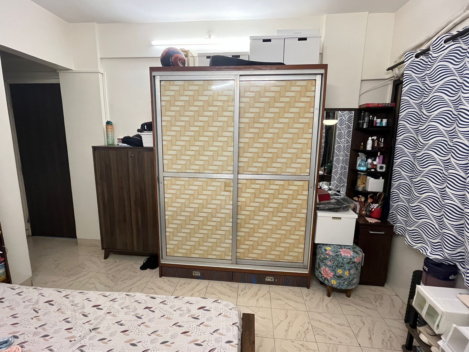 13 - Dunhill Apartment, Bandra West