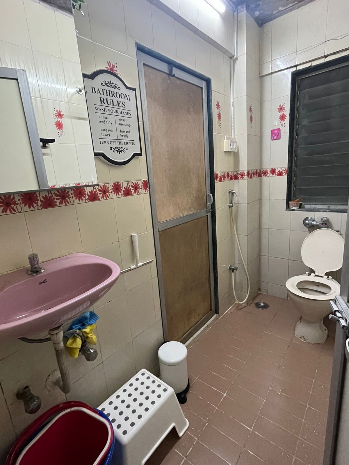 7 - Dunhill Apartment, Bandra West