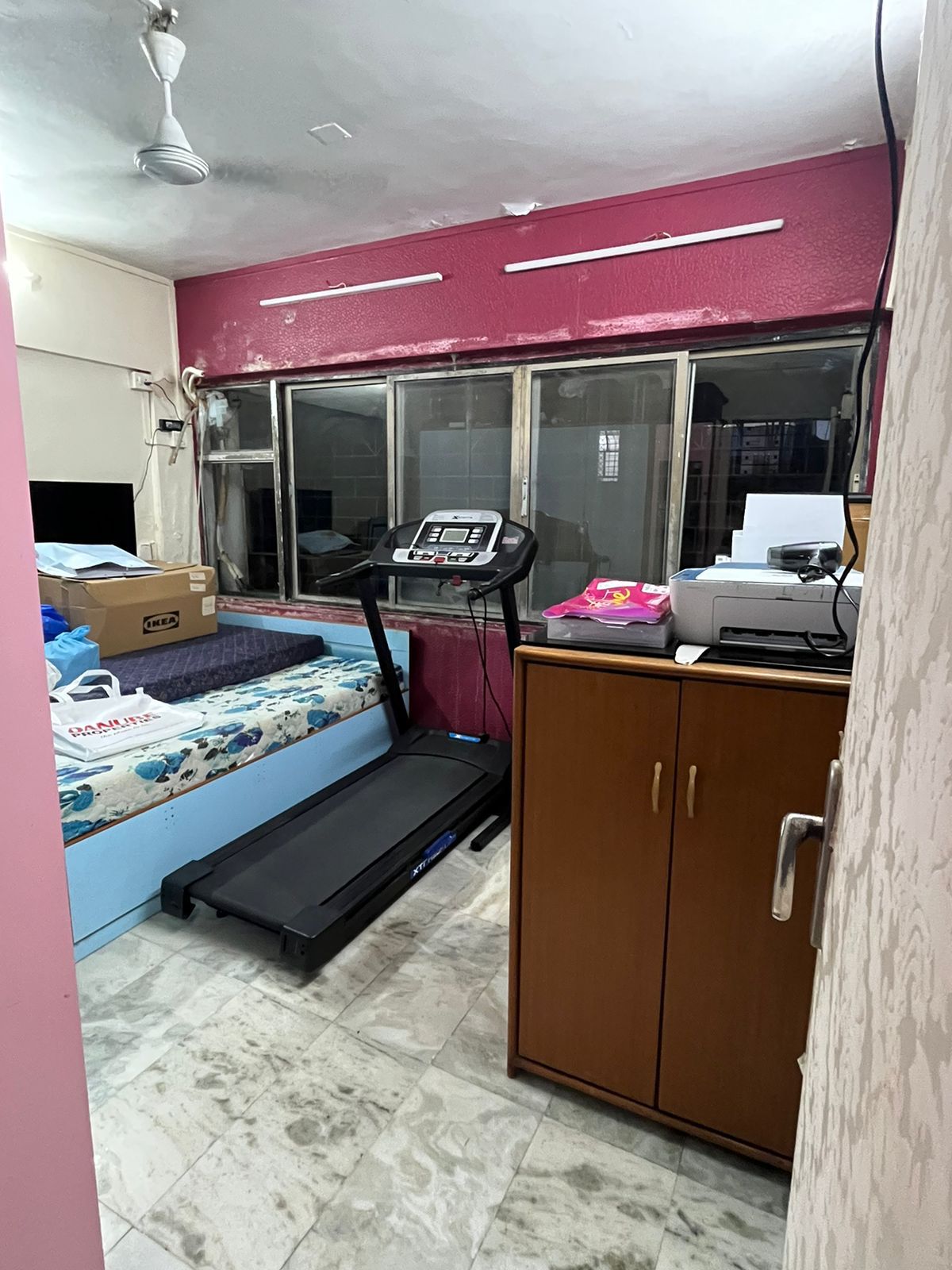 9 - Dunhill Apartment, Bandra West