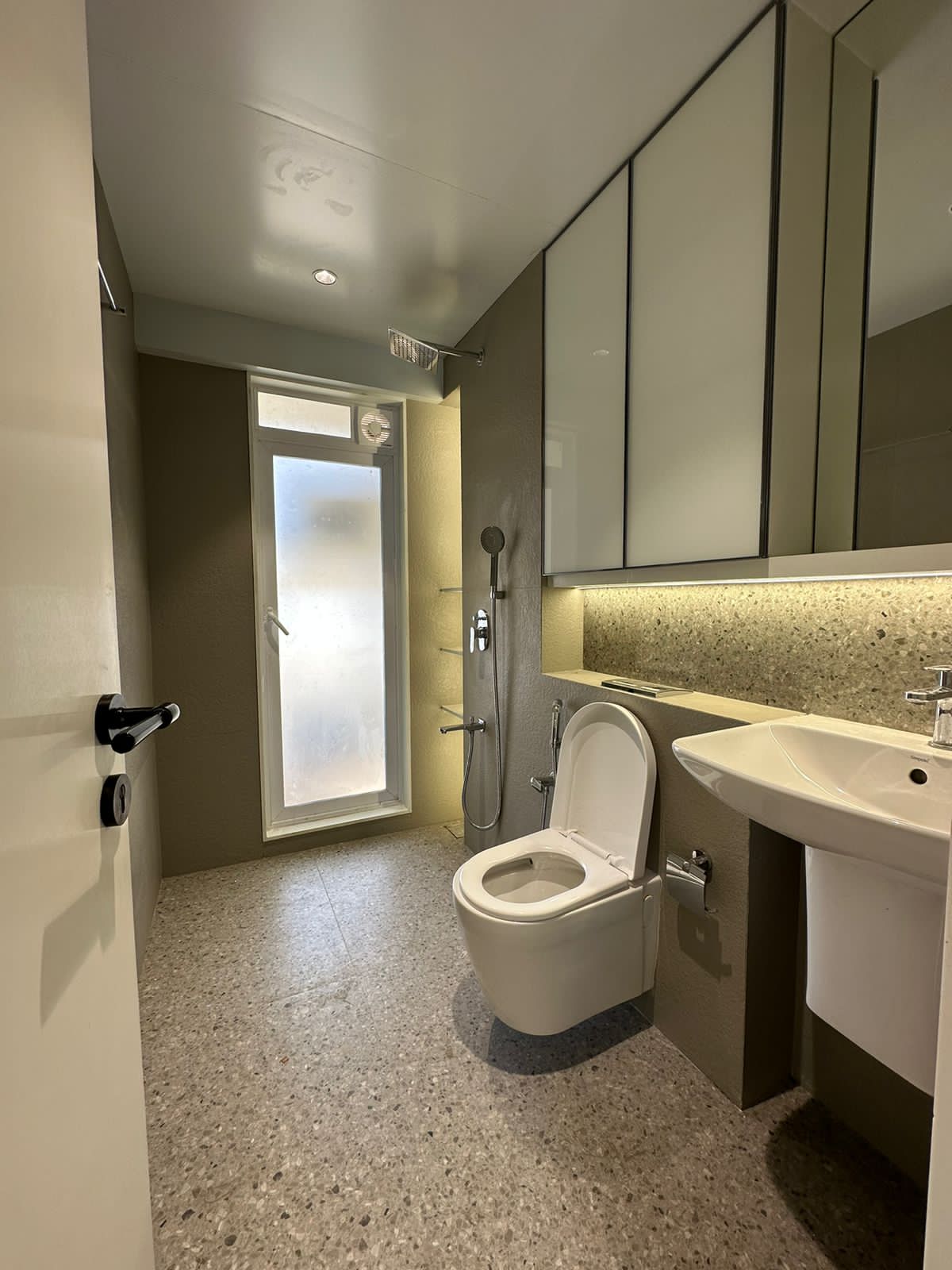 3 - Kakad Heights, Bandra West