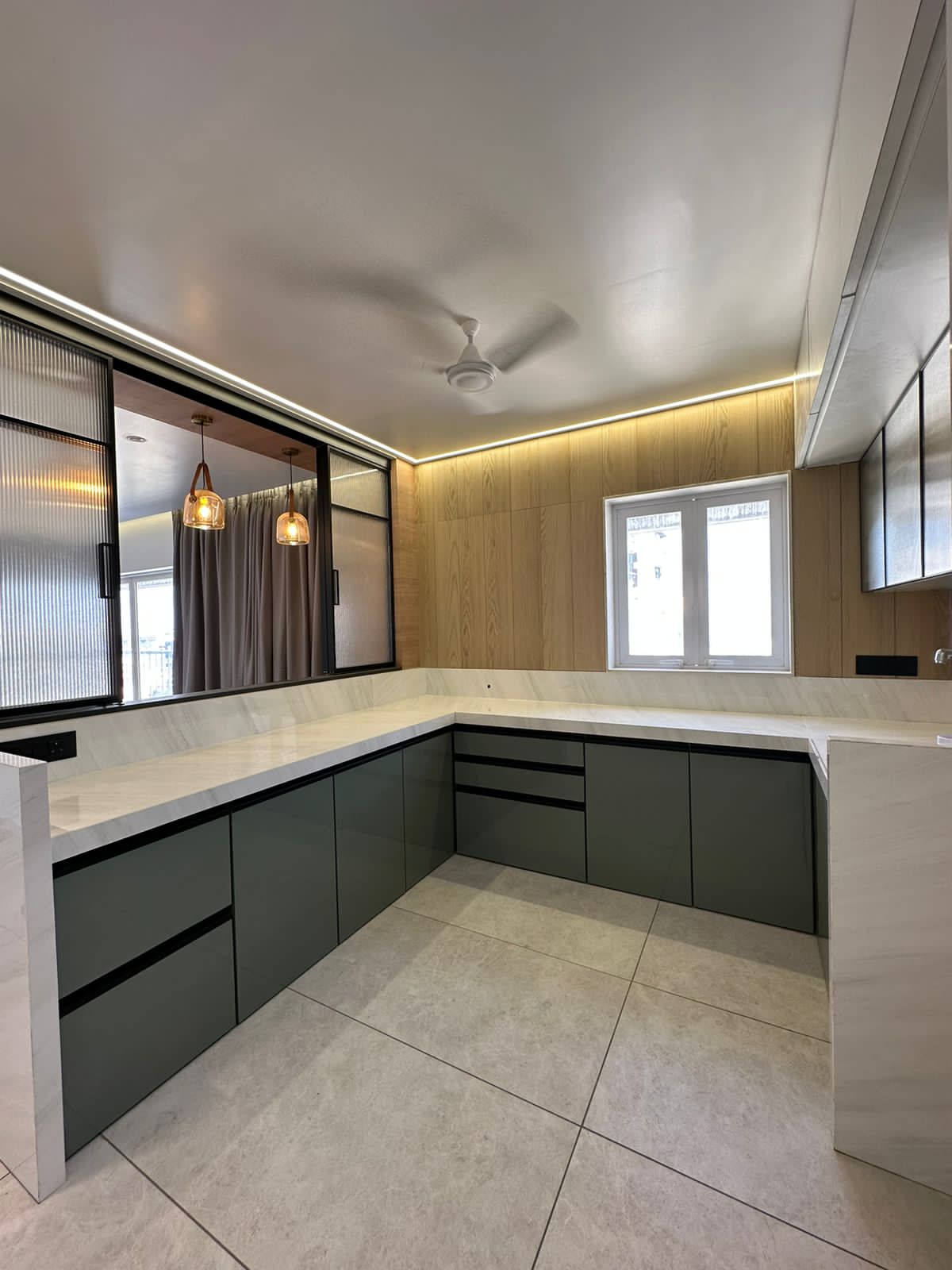 7 - Kakad Heights, Bandra West