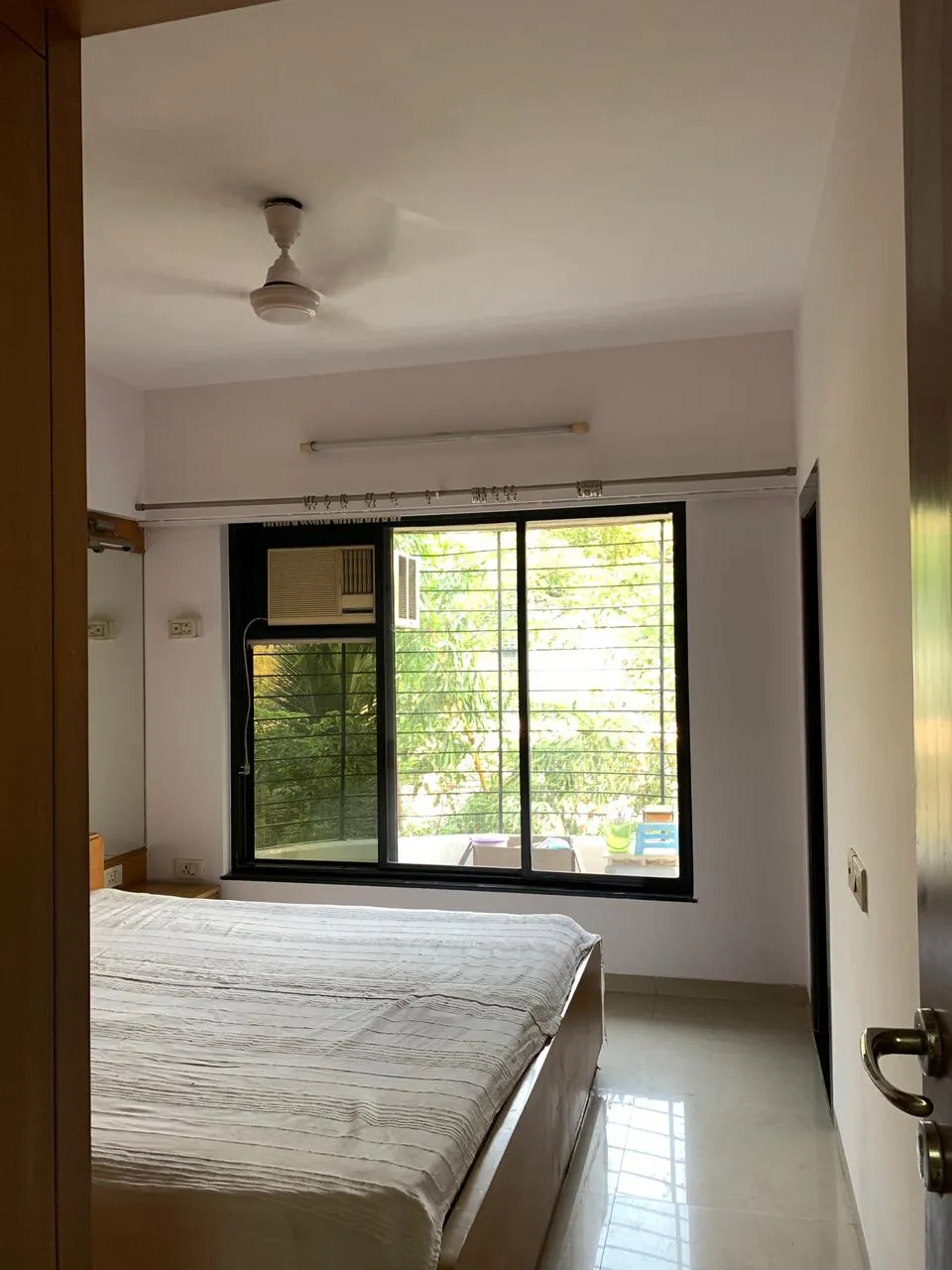 2 BHK Flats on Rent in Rustomjee Central Park, Andheri East