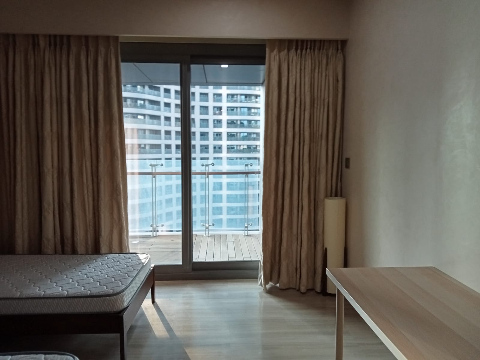 10 - Lodha World Crest, Lower Parel