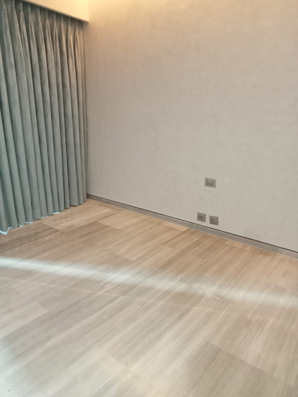 3 BHK Lodha World Crest, Lower Parel — for Rent — photo 15