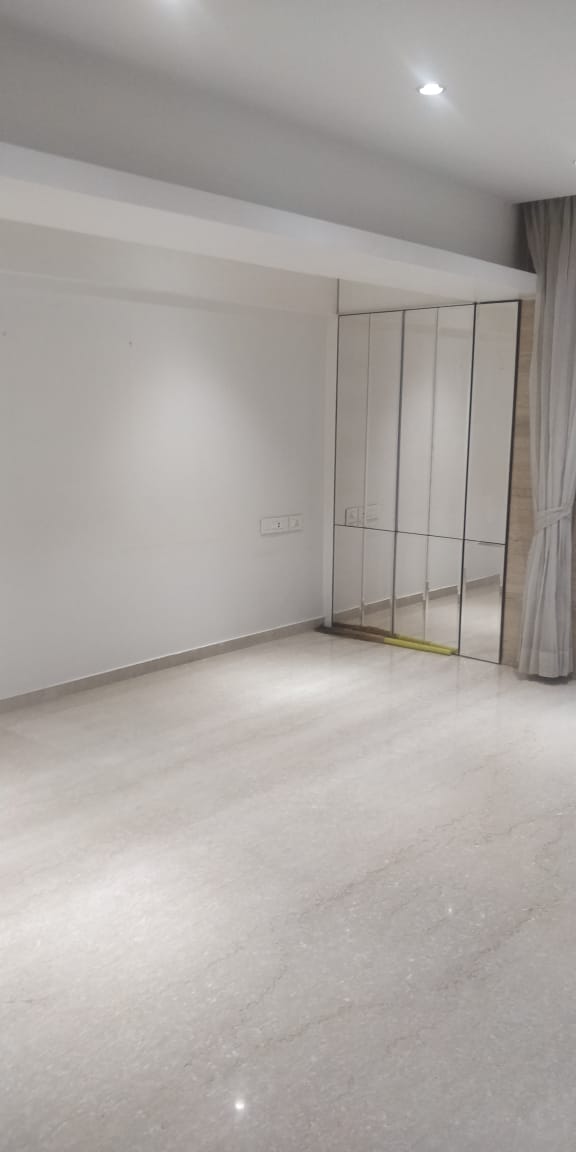 11 - Prathana Heights, Parel