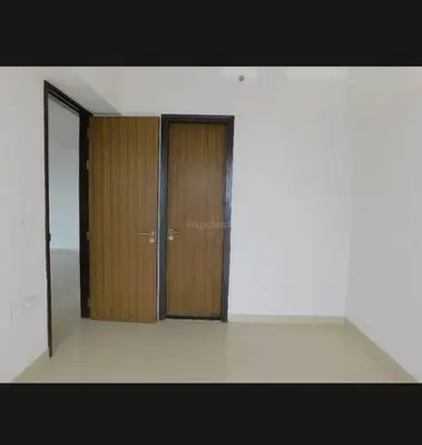 5 BHK Lodha Azzuro, Parel — for Rent — photo 13 thumbnail
