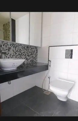 5 BHK Lodha Azzuro, Parel — for Rent — photo 3 thumbnail