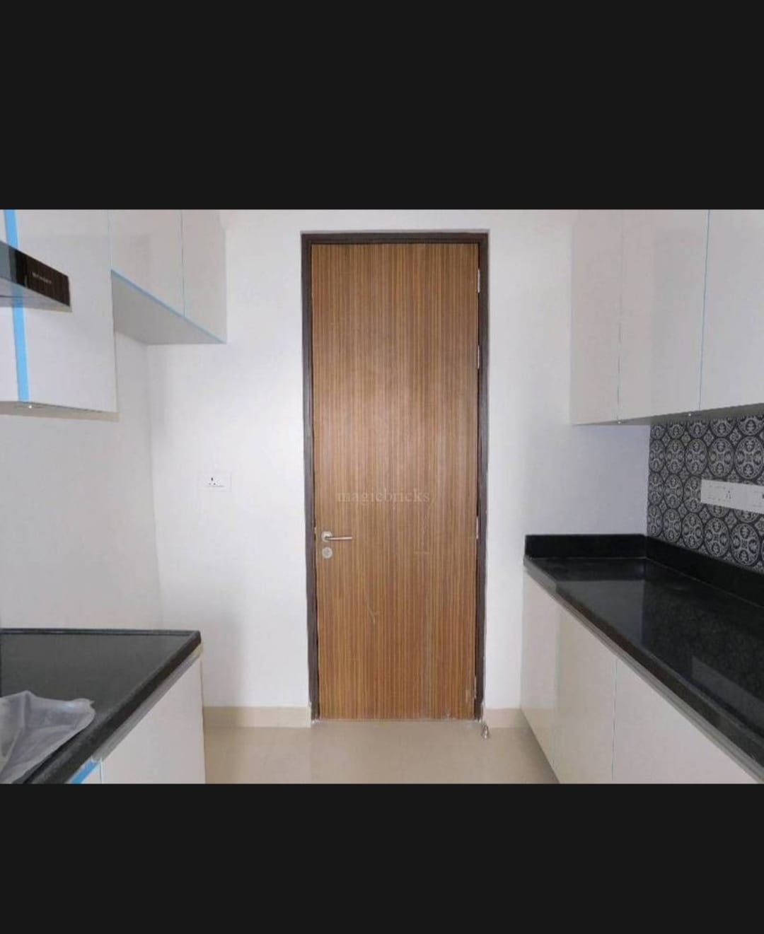 6 - Lodha Azzuro, Parel