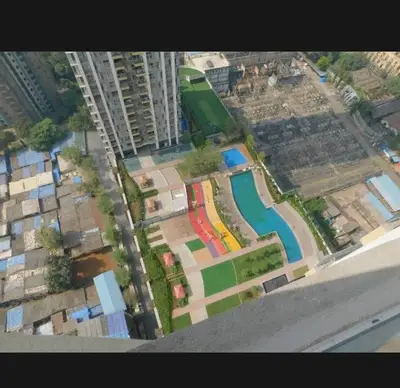 5 BHK Lodha Azzuro, Parel — for Rent — photo 9 thumbnail