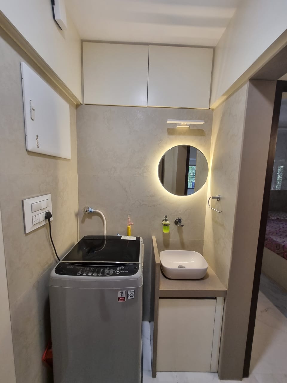 2 BHK Semi Furnished in Poonam Park CHS , Parel