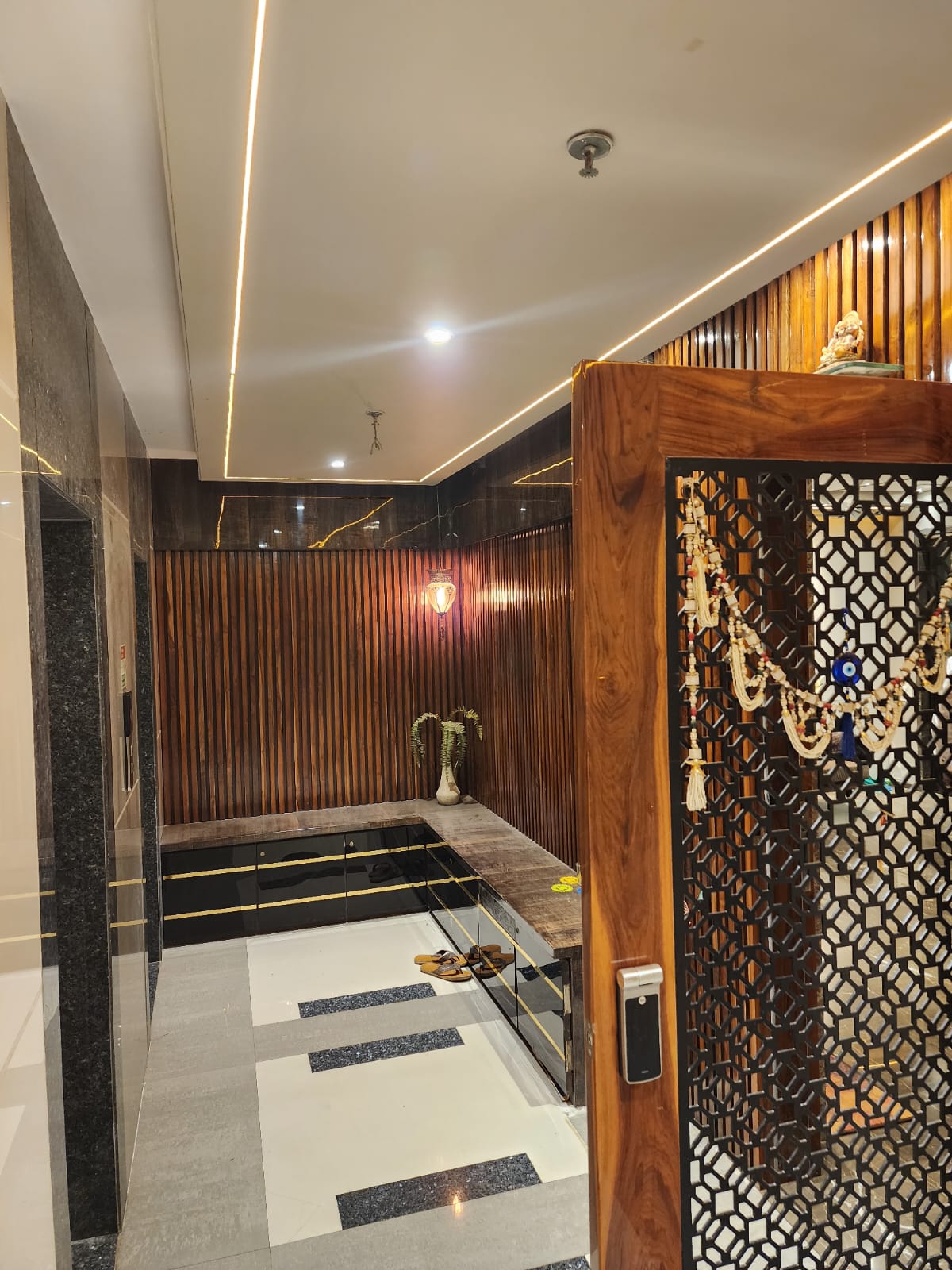 3 BHK Flats for Sale in Bhavya Supreme, Parel