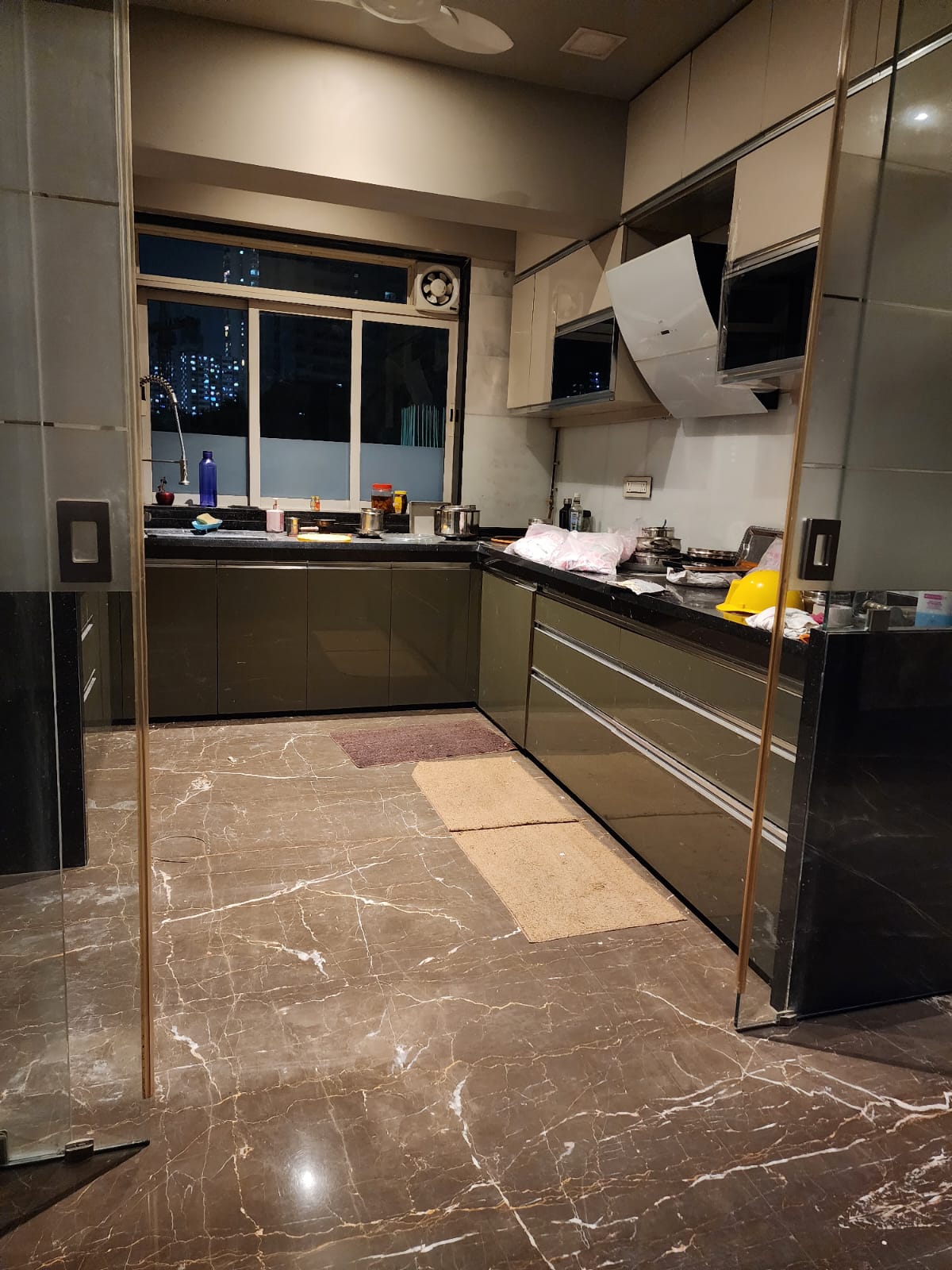 6 - Bhavya Supreme, Parel