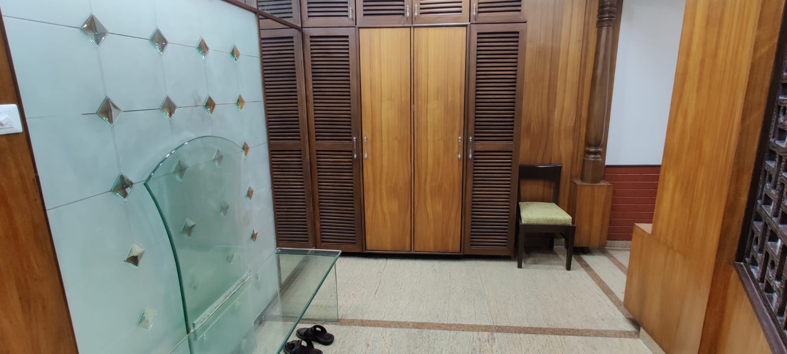 3 BHK Flats on Rent in Moti Mahal, Churchgate