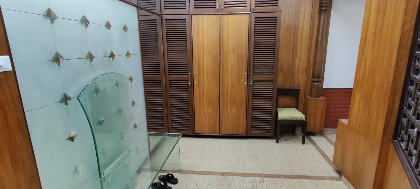 3 BHK Flats on Rent in Moti Mahal, Churchgate