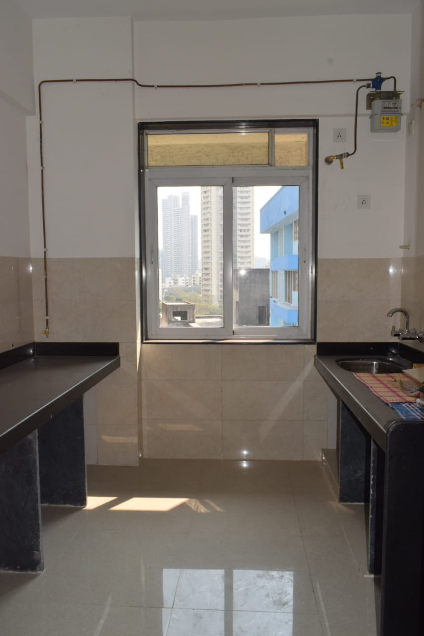 11 - Mittal Aristo, Parel