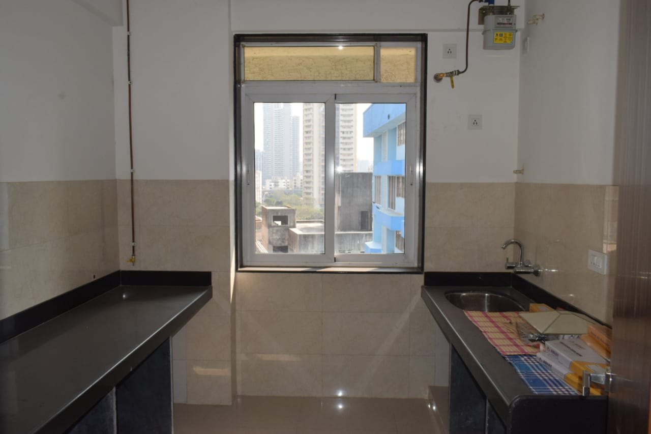 13 - Mittal Aristo, Parel