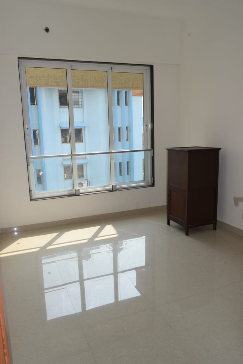 6 - Mittal Aristo, Parel