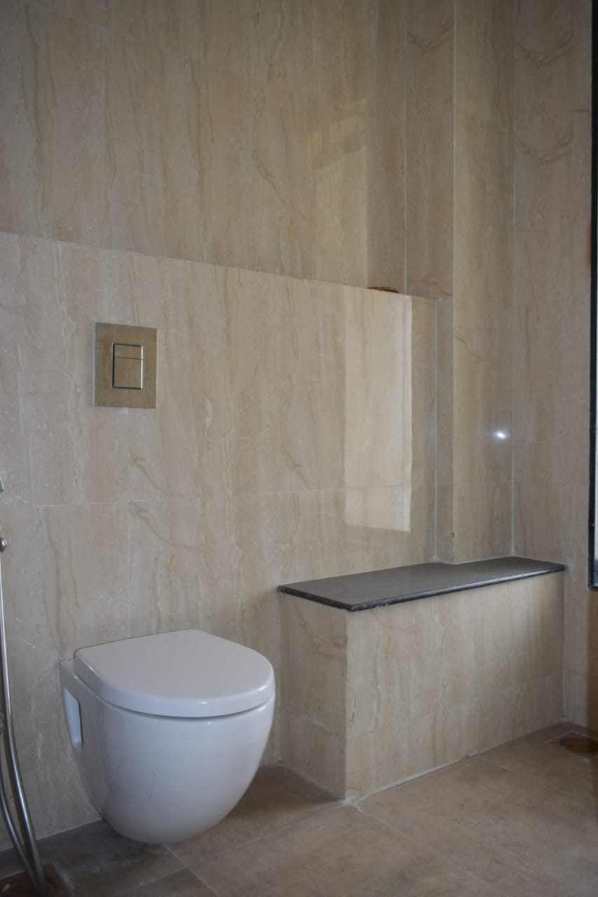 7 - Mittal Aristo, Parel