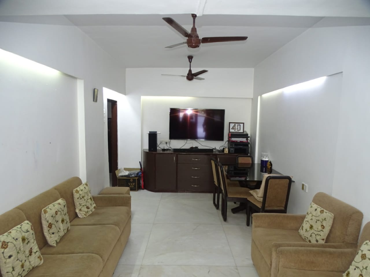 16 - Greenfields Society, Andheri West