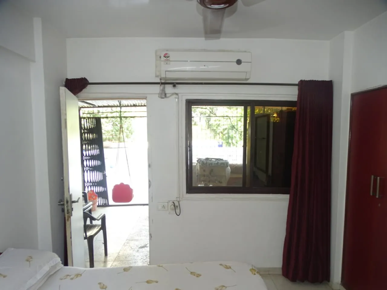 2 BHK Flats for Sale in Greenfields Society, Andheri West