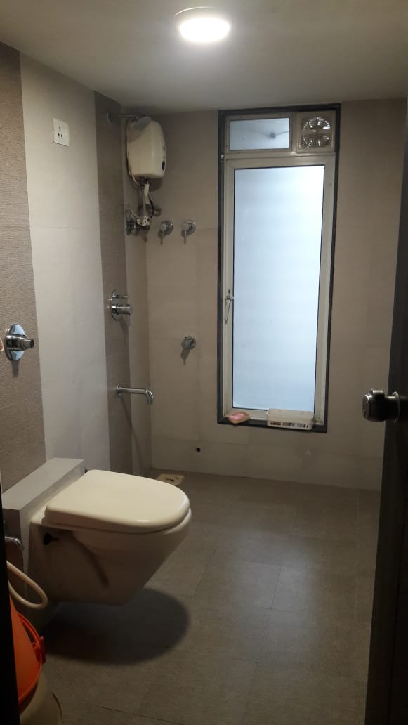 3 BHK Semi-Furnished in Leena Residence , Juhu