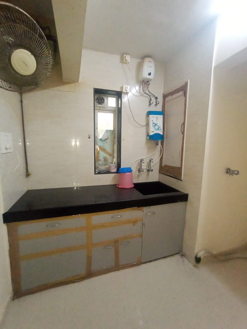 8 - Beach Tower, Prabhadevi