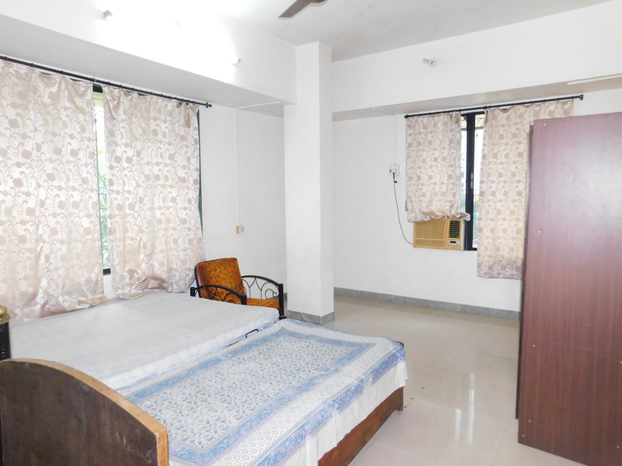 6 BHK Semi Furnished in Indira Sadan , Santacruz East
