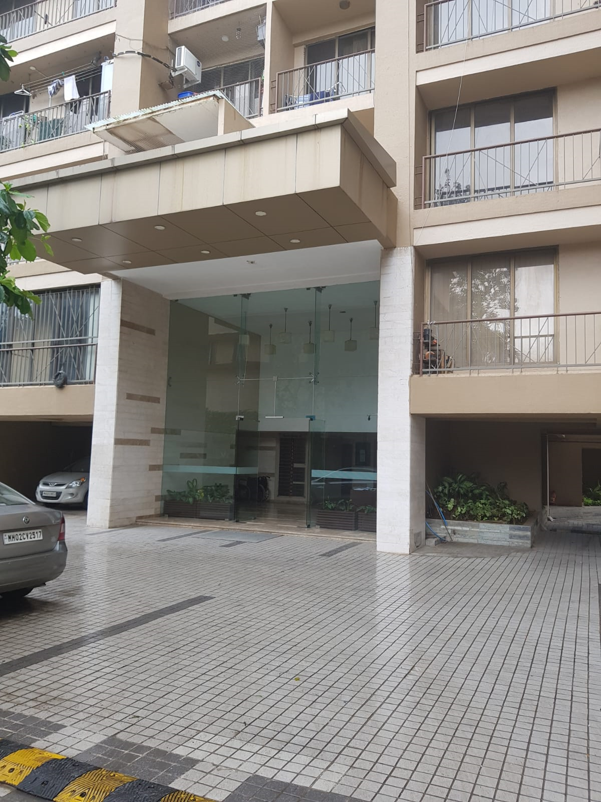 2 BHK Semi Furnished in Brookhaven , Andheri East