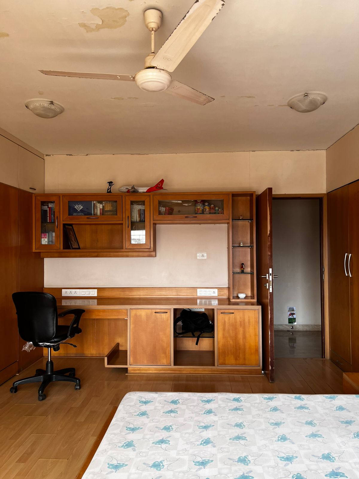 3 BHK Capri Heights, Andheri West — for Sale — photo 8