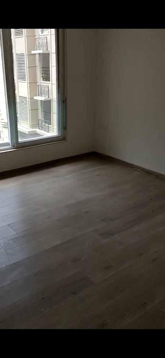 2 BHK Flats for Sale in Kanakia Paris, Bandra East