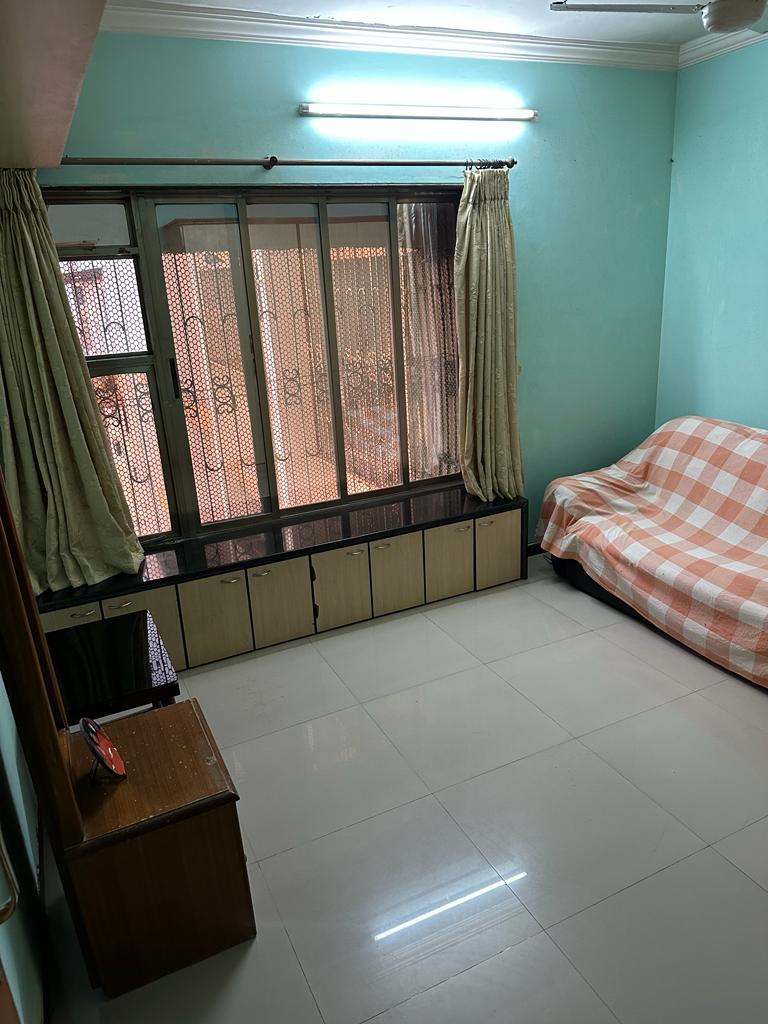 2 BHK Flats for Sale in Ruia Park, Juhu