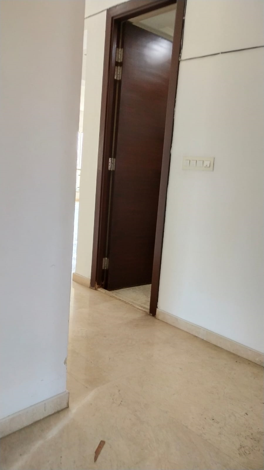 3 BHK Semi Furnished in Glen Dale , Powai