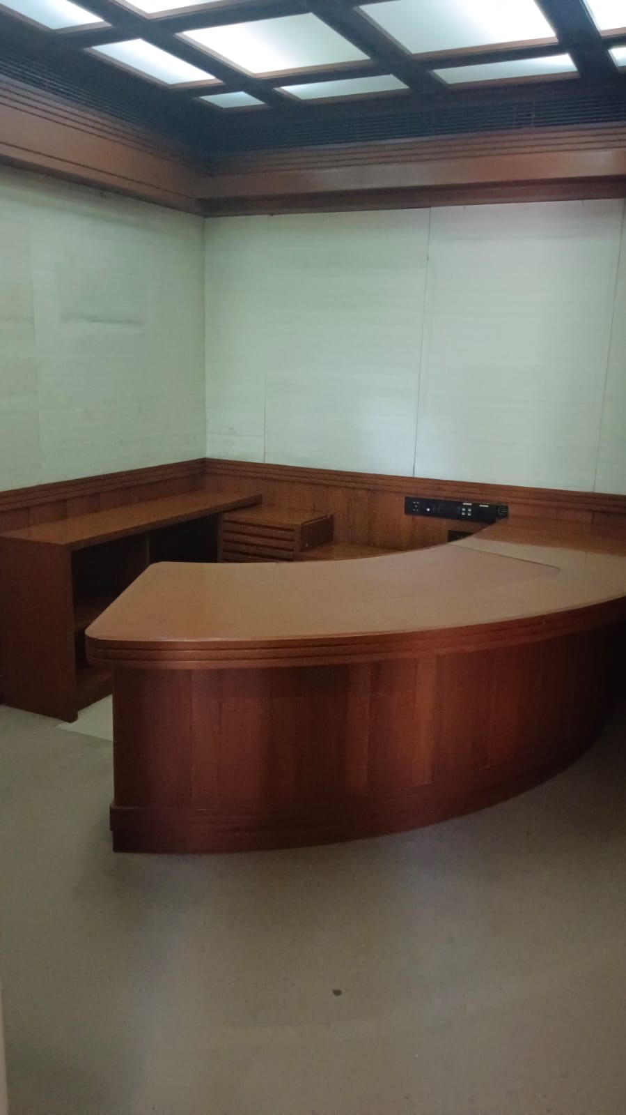 Office Space Offices on Rent in Mittal Chamber, Nariman Point