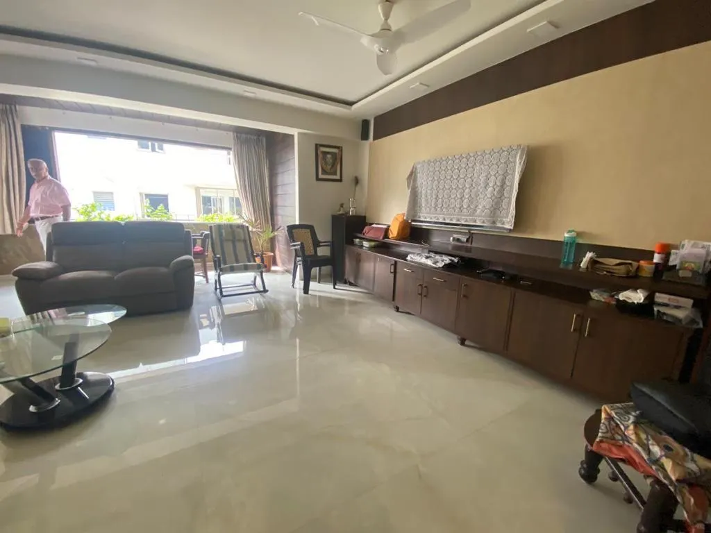 5 BHK Flats for Sale in New Shree Sagar, Nepeansea Road