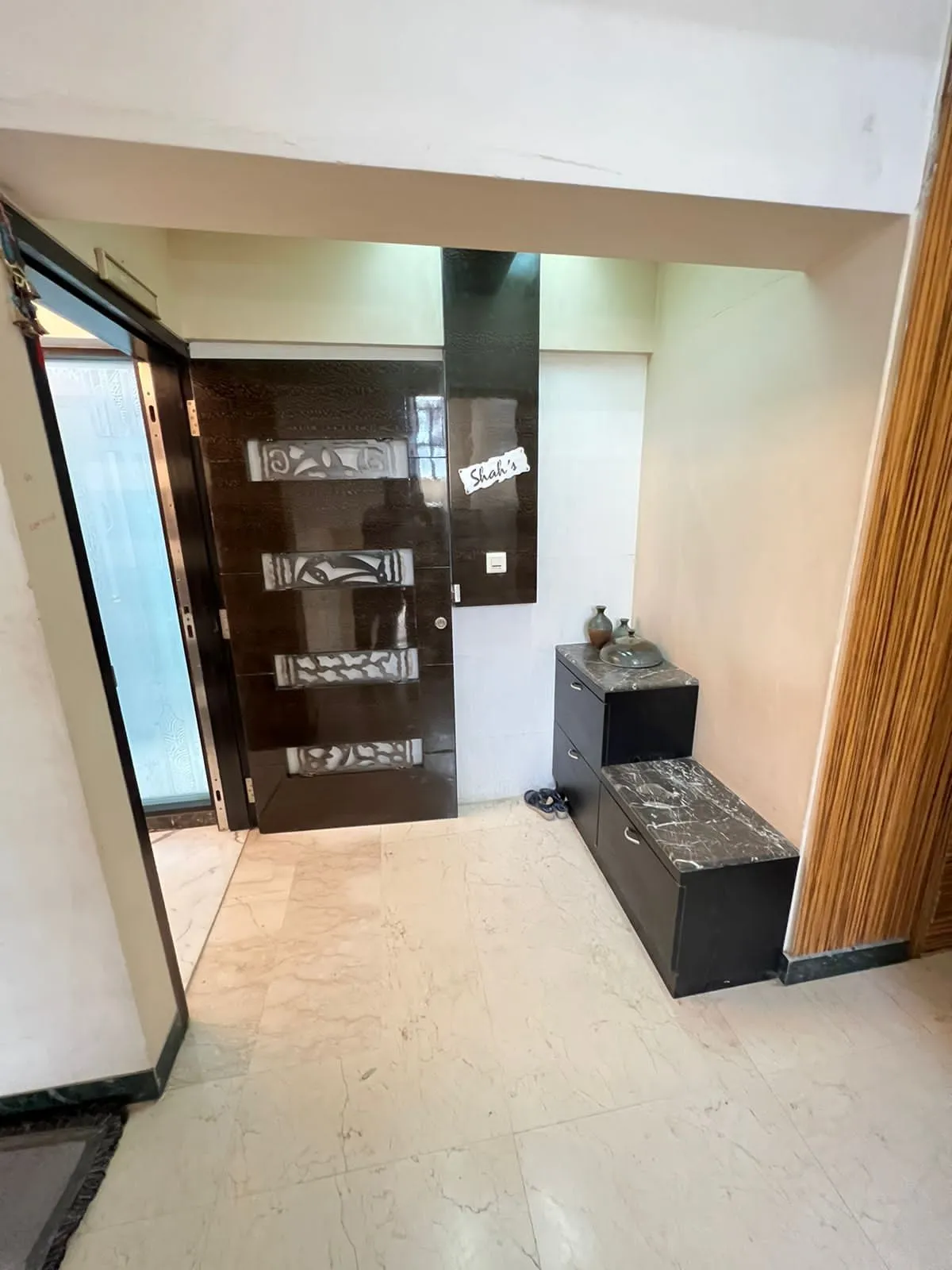 3 BHK Flats on Rent in Mayfair Villa, Khar West