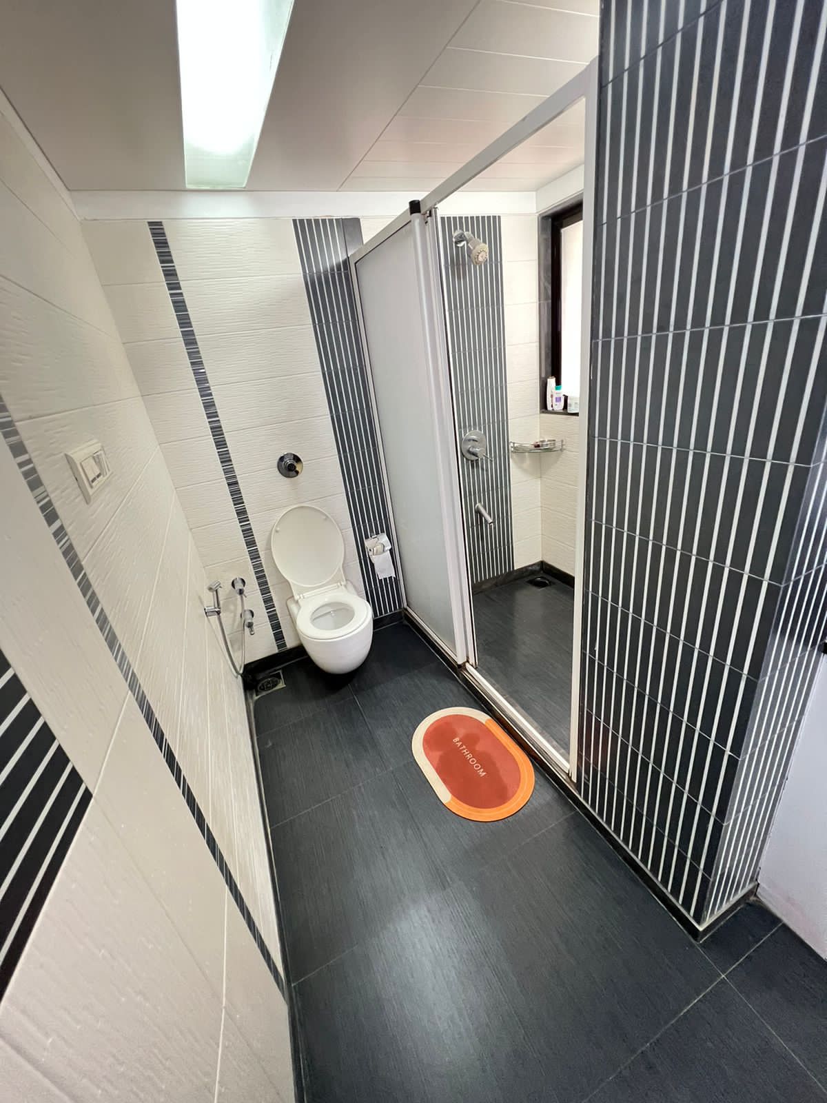 10 - Mayfair Villa, Khar West