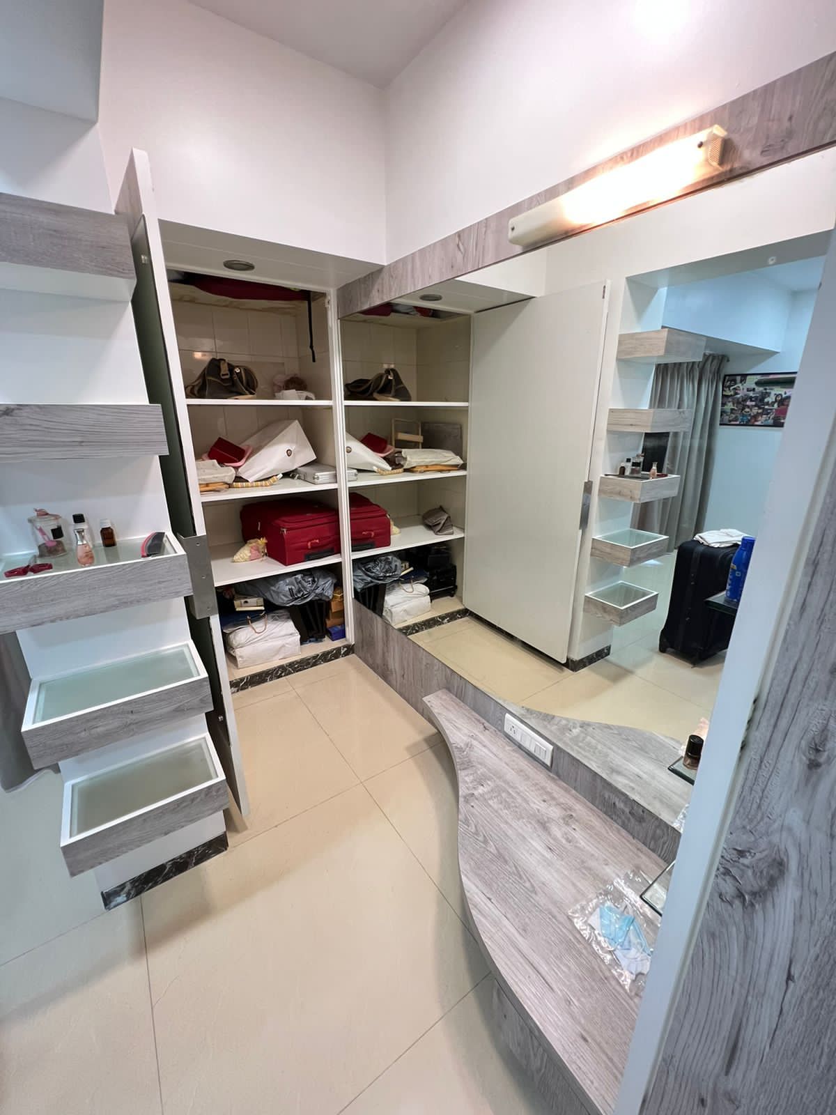 13 - Mayfair Villa, Khar West