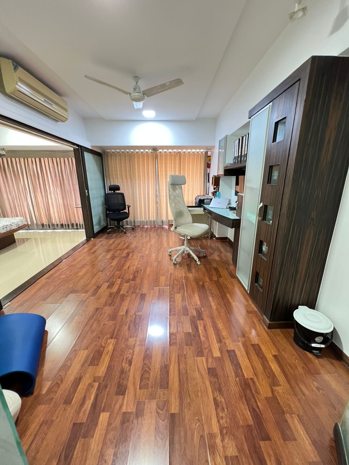 17 - Mayfair Villa, Khar West