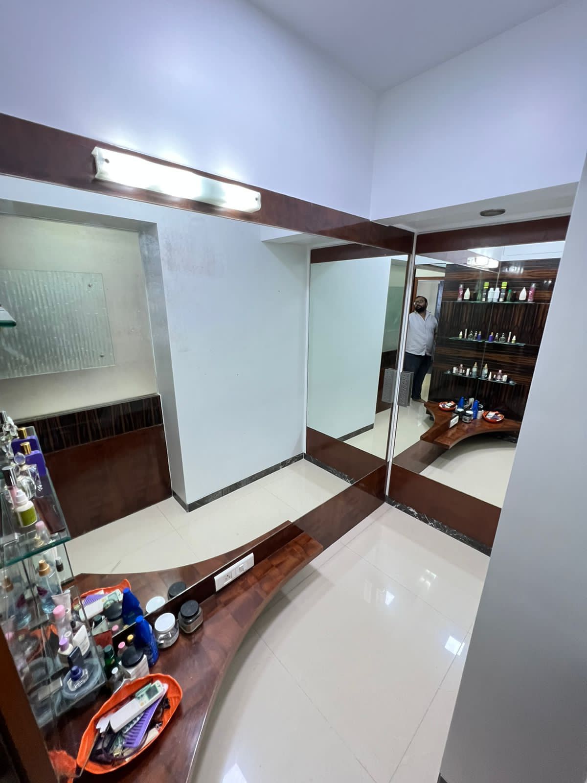 21 - Mayfair Villa, Khar West