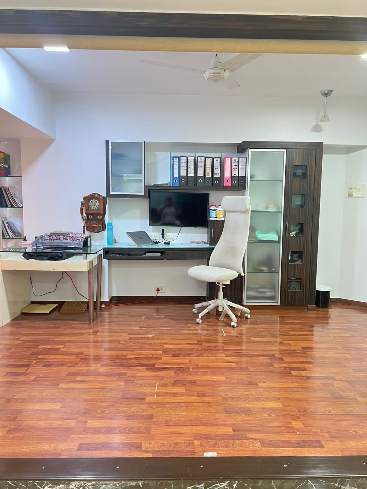 23 - Mayfair Villa, Khar West