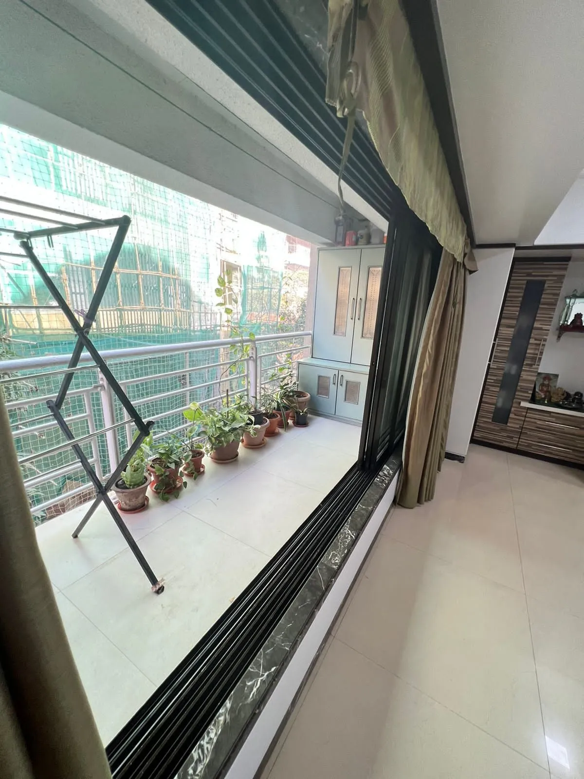 3 BHK Flats on Rent in Mayfair Villa, Khar West