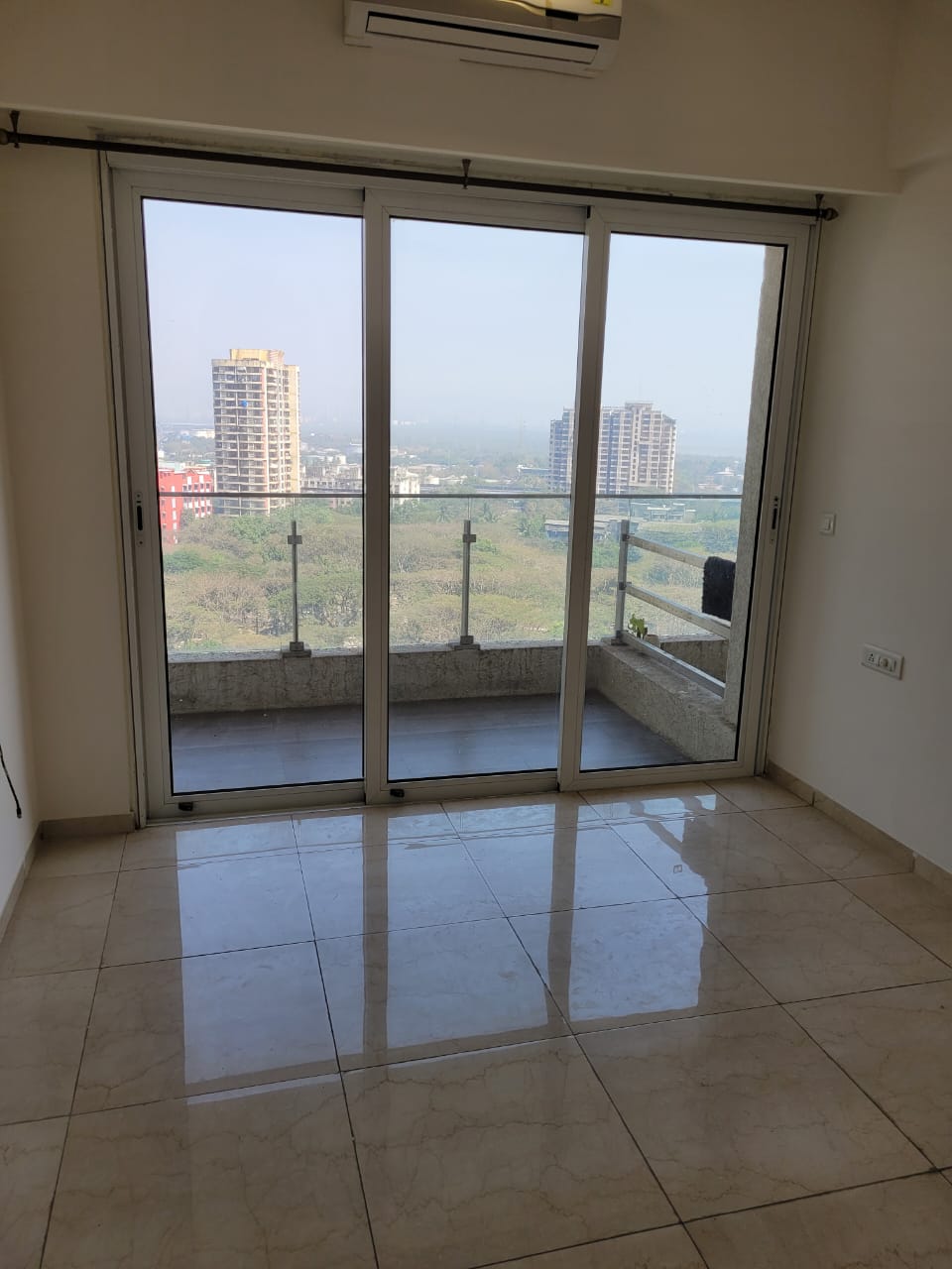 14 - L&T Crescent Bay, Parel