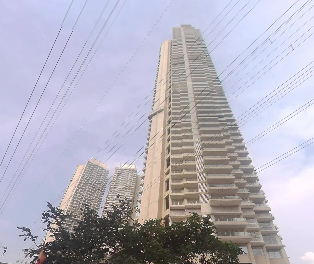 2 BHK Flats on Rent in L&T Crescent Bay, Parel