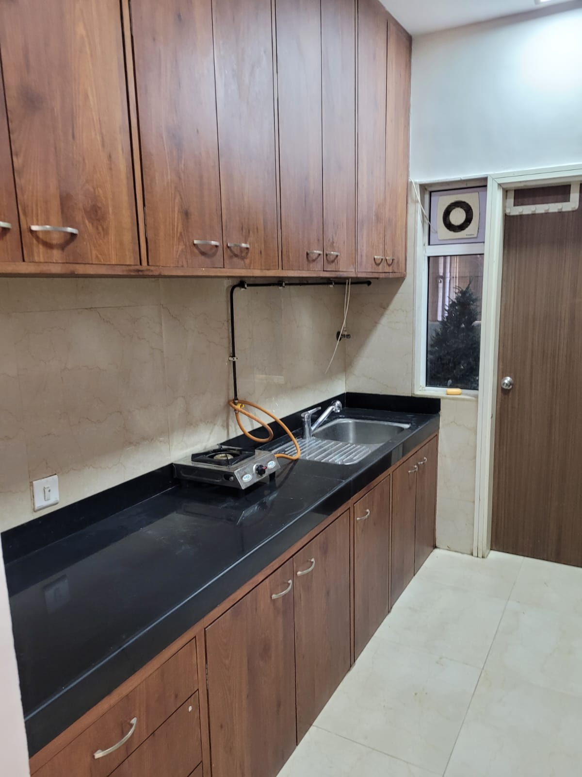 25 - L&T Crescent Bay, Parel