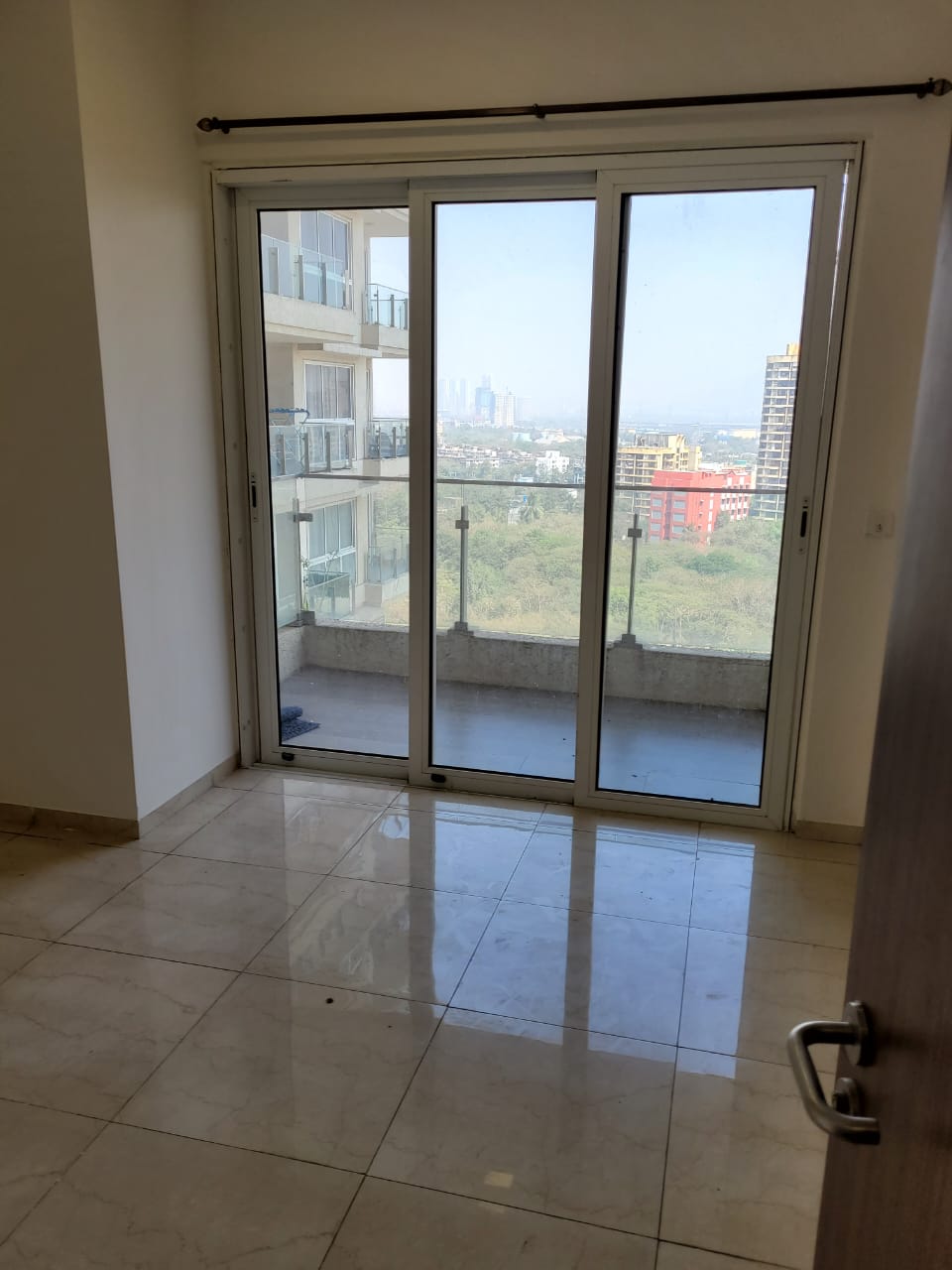 7 - L&T Crescent Bay, Parel